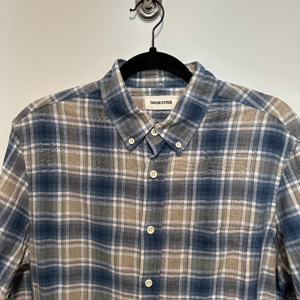 The Jack in Melange Navy Plaid (M, size 40) LIKE-NEW